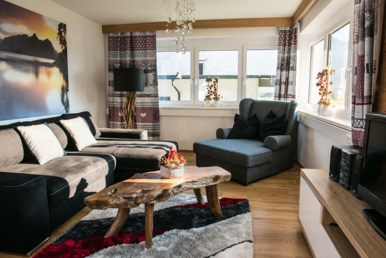 Ferienwohnung Zillertal Bacher 舒里特斯 外观 照片